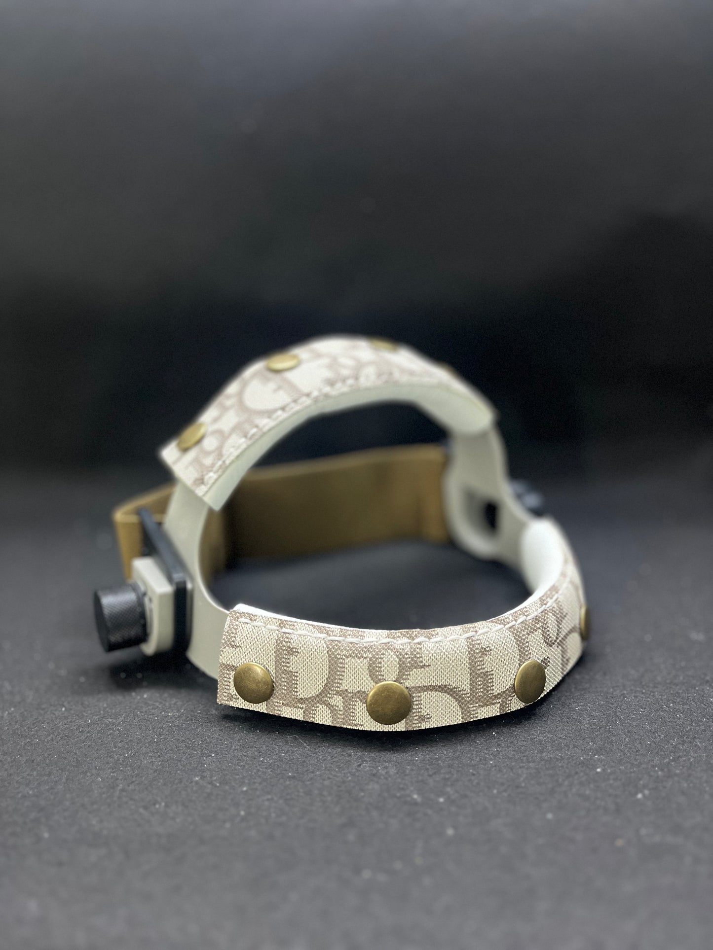 Beige set of CD headbands