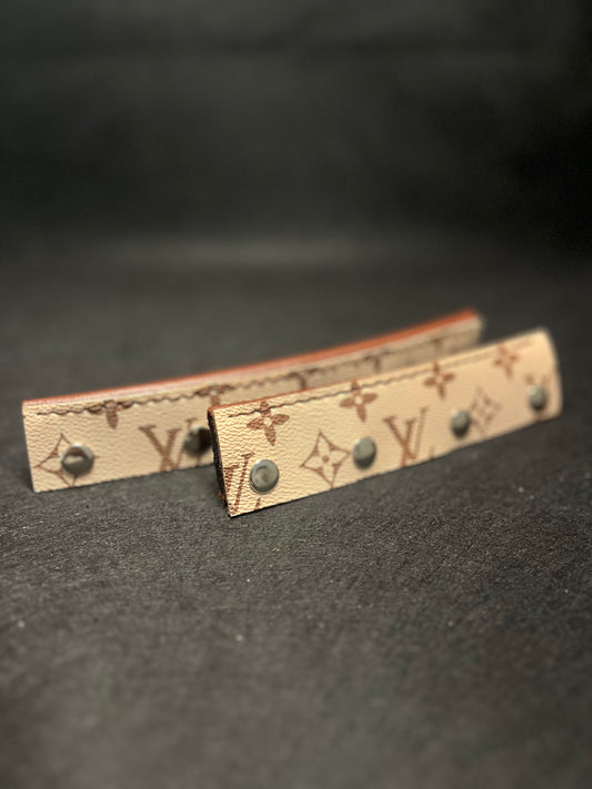 Beige set of LV headbands