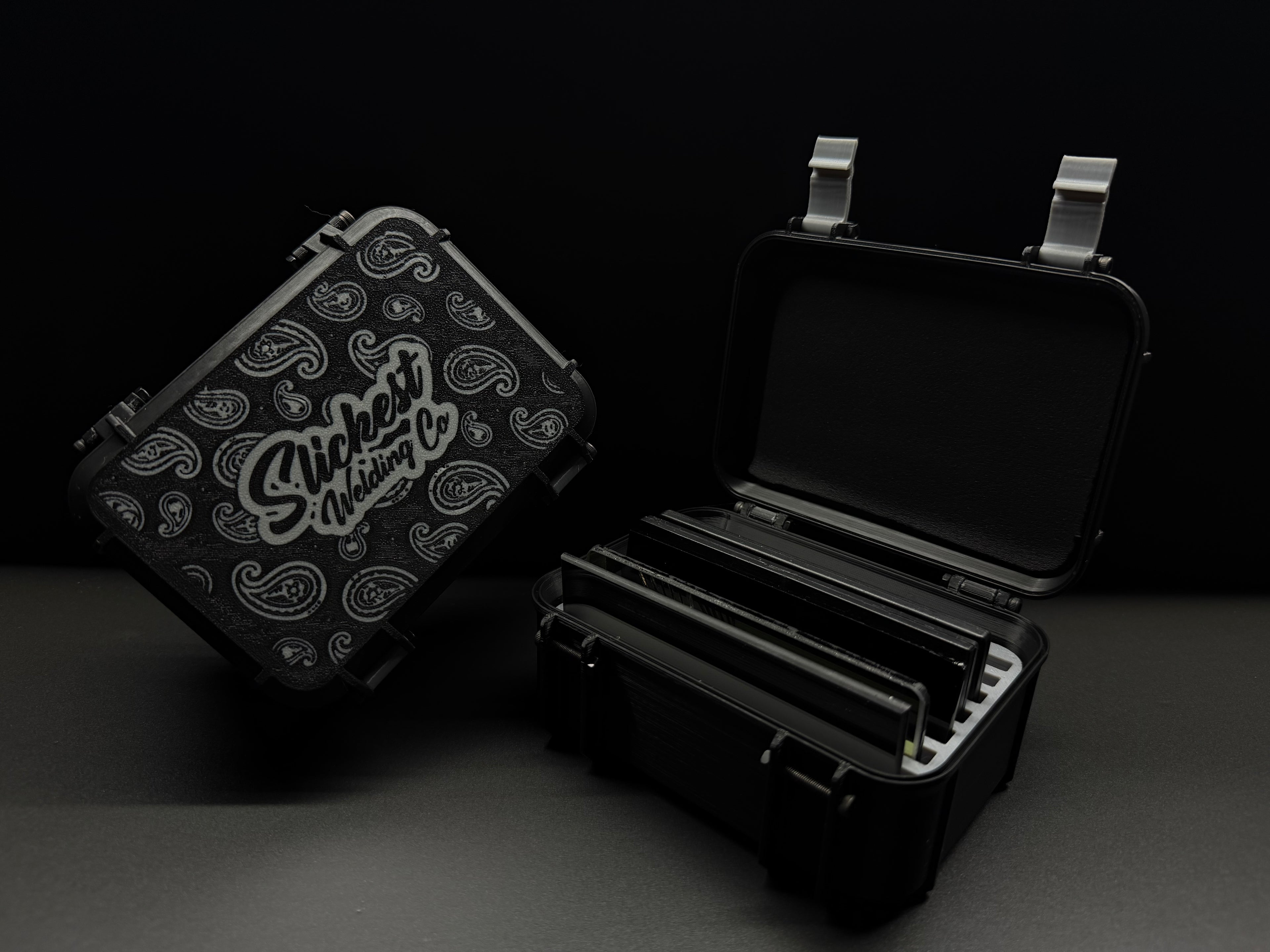 BLACK LENS BOX