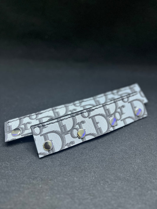 Set of CD headbands