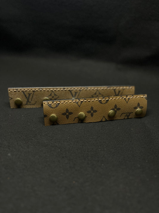 Pair of inverted lv headbands