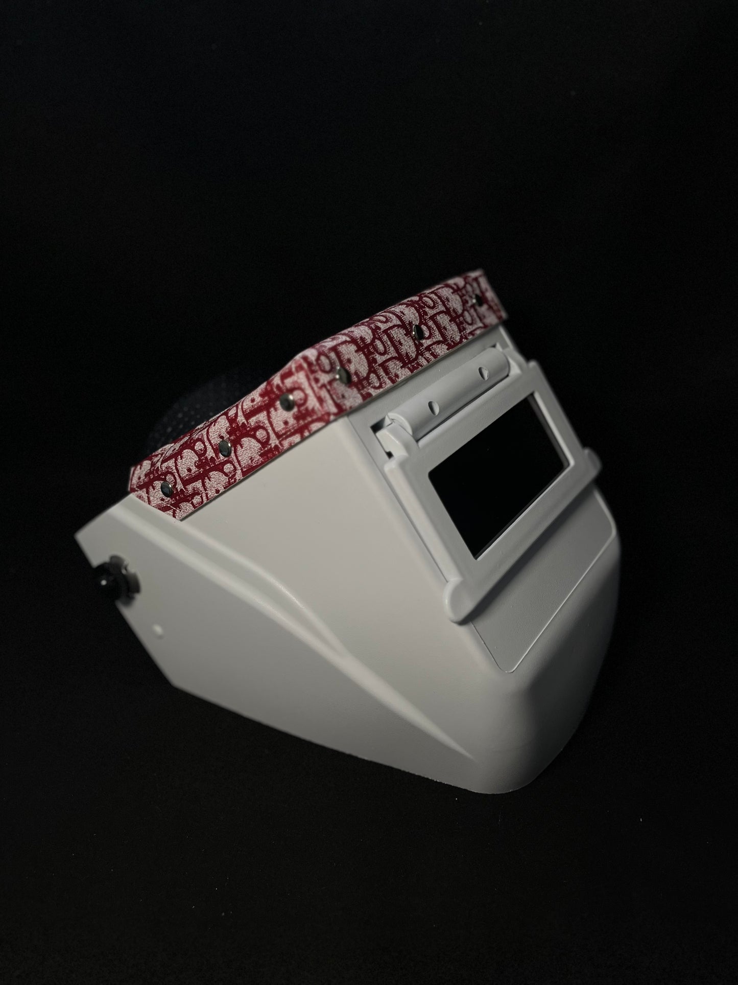 White hood with red CD top
