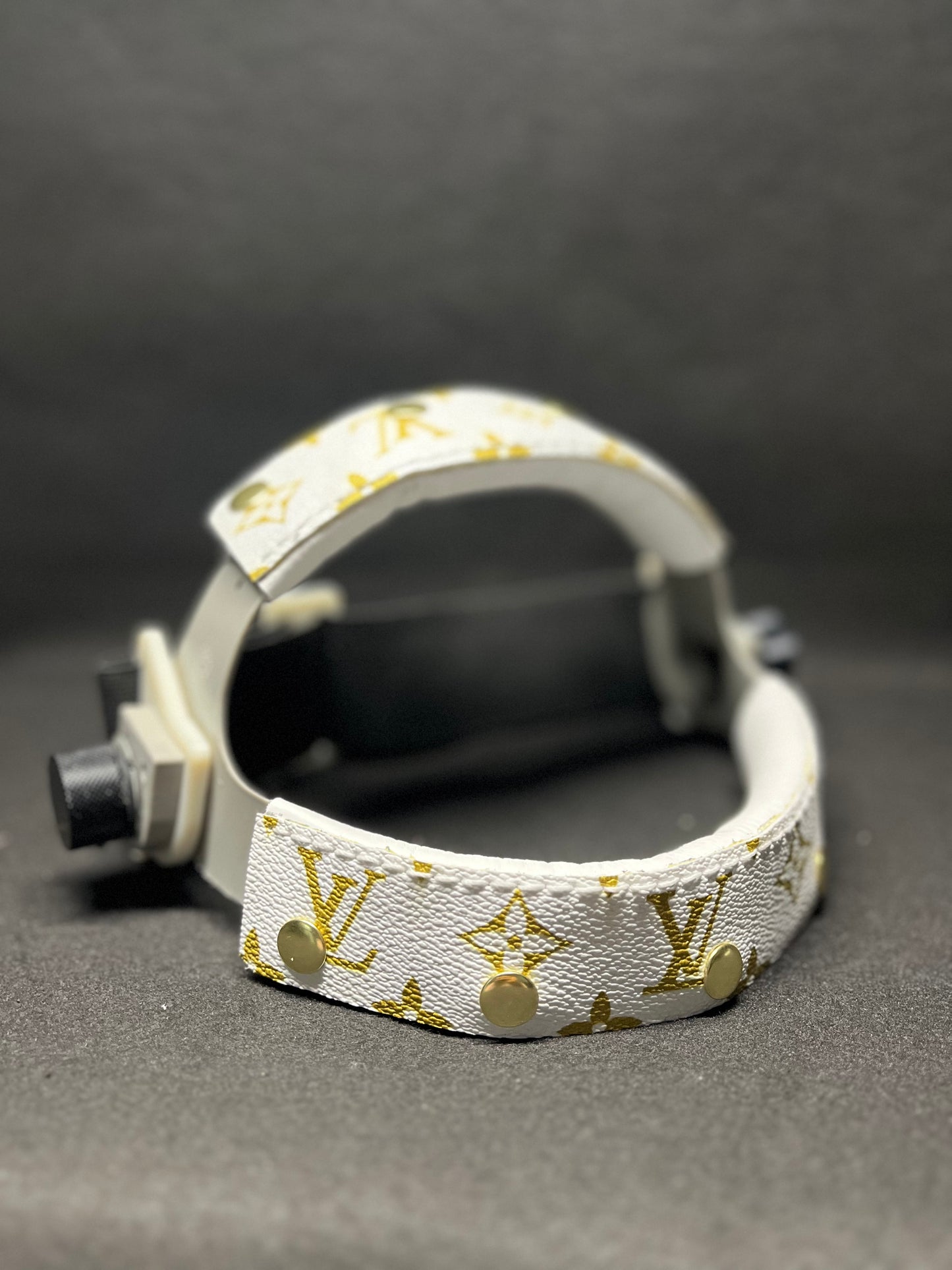 Gold and white set of lv headbands
