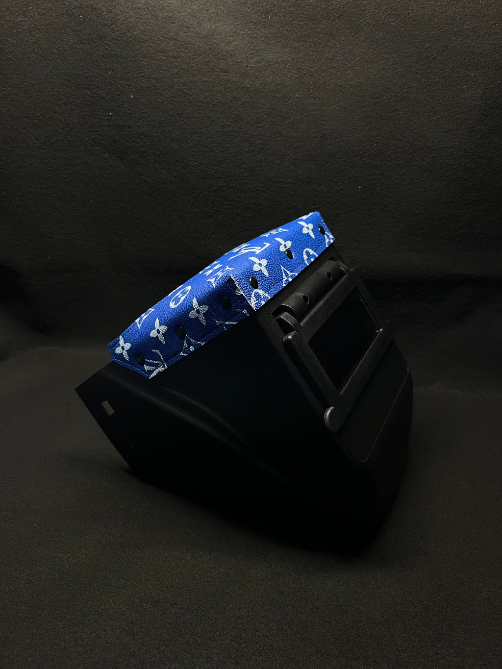 Black hood w/ blue LV top bib