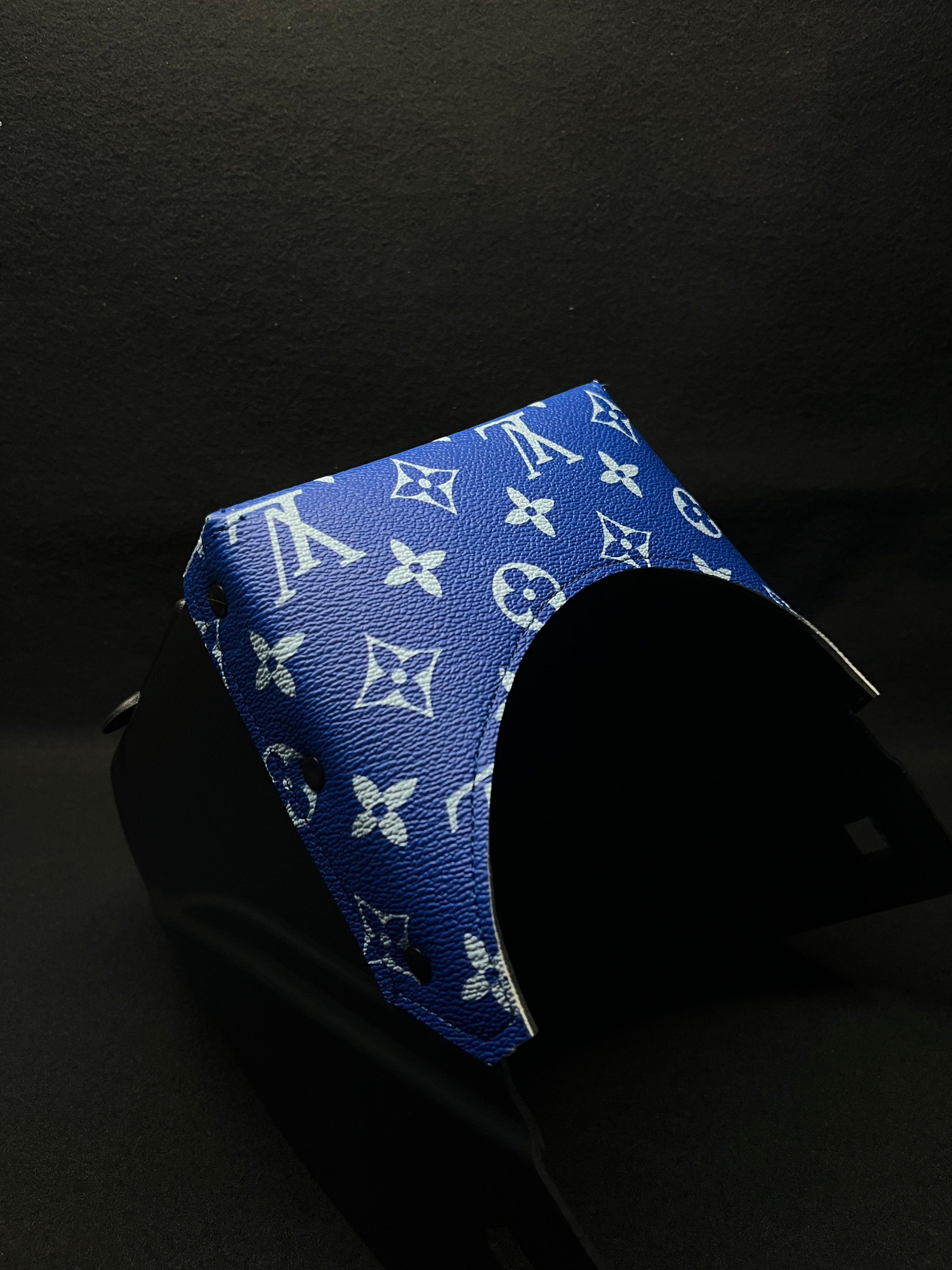 Black hood w/ blue LV top bib
